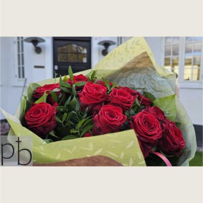 Kondolencebuketter med levering Rødovre fra Paradis Blomster – smuk og værdig blomsterhilsen