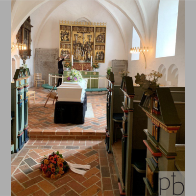 Begravelsesblomster florist København Ø – værdigt sorgbinderi fra Paradis Blomster leveret til Østerbro, kirke eller kapel.