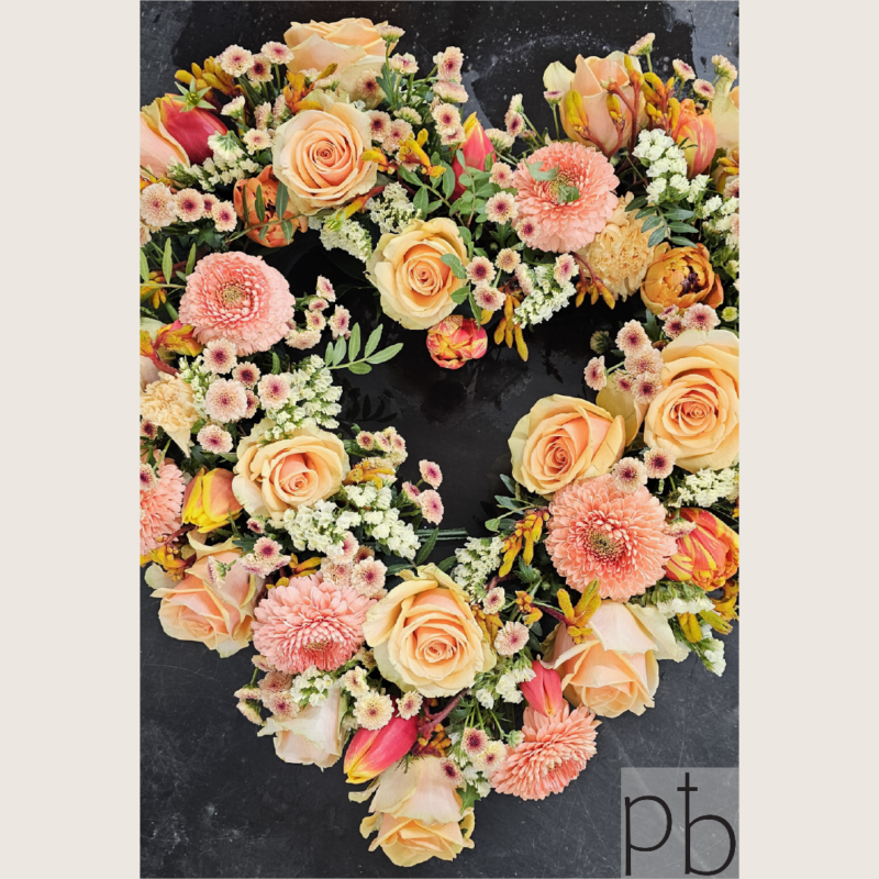 Udbringning af begravelsesblomster Taastrup (2630) – værdig bårebuket eller krans fra Paradis Blomster leveret til ceremonisted eller hjem.